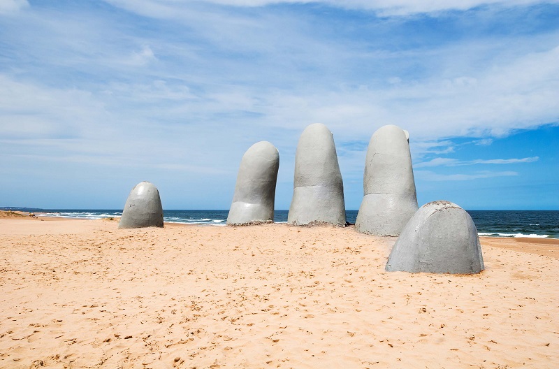 Monumento ao Afogado em Punta del Este