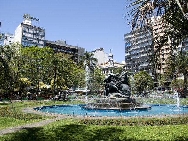 Plaza Fabini em Montevidéu