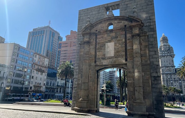Puerta de la Ciudadela em Montevidéu
