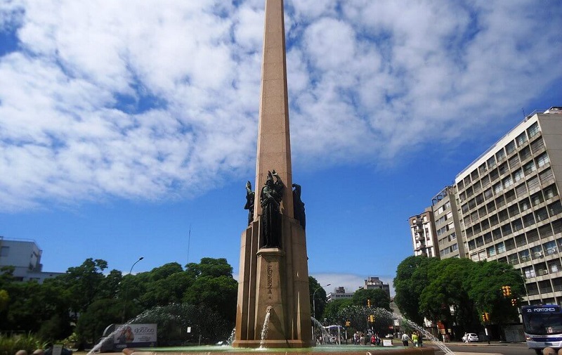 Obelisco aos Constituintes de 1830